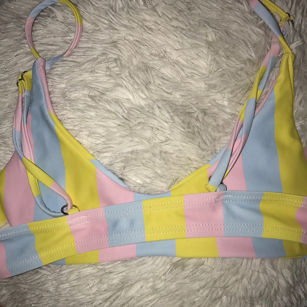 Swimsuit - Picture 2 of 3
